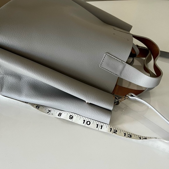 Zara Basic Adjustable Gray copper colors. Removable strap. Excellent condition - Picture 9 of 11